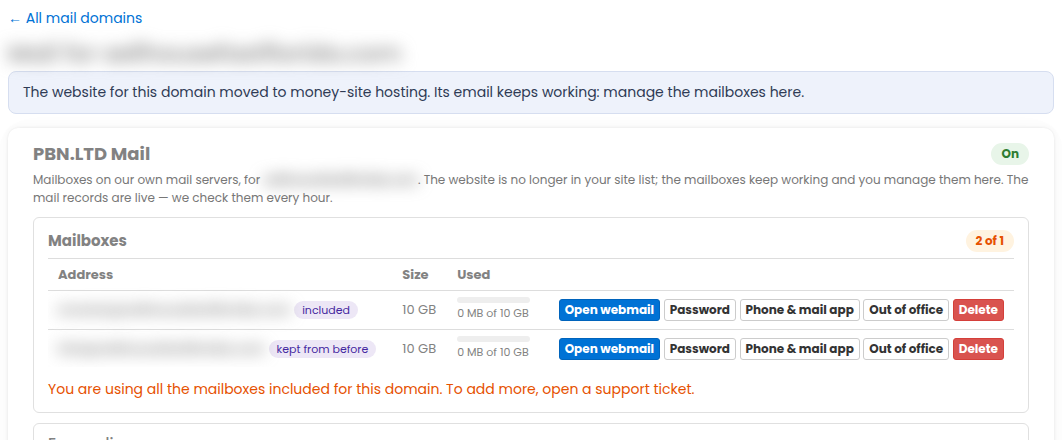 Managing the mailboxes of a domain whose website moved